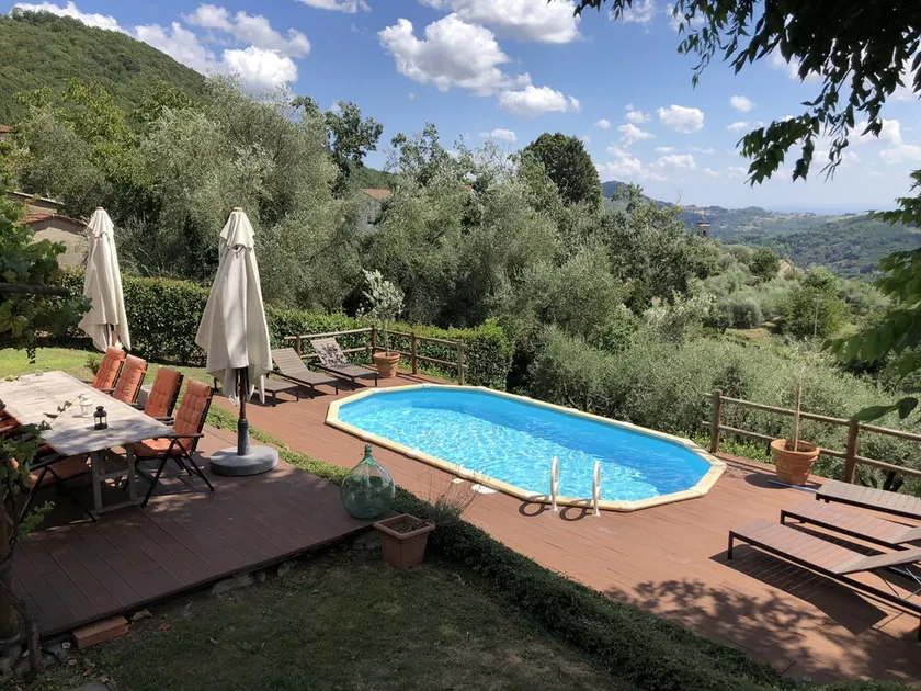 Independent holiday home, close to Lucca Pisa Florence with private pool - Image 1