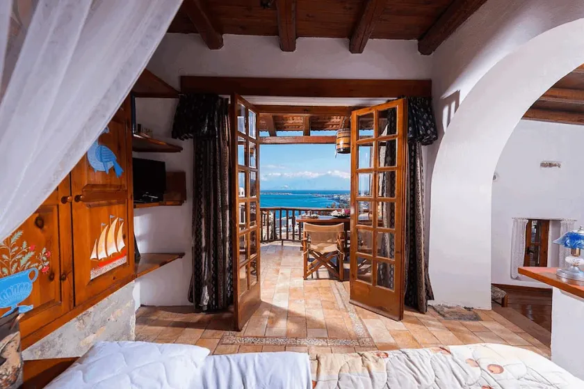 casa con una camera da letto con terrazza-livello diviso - Image 1