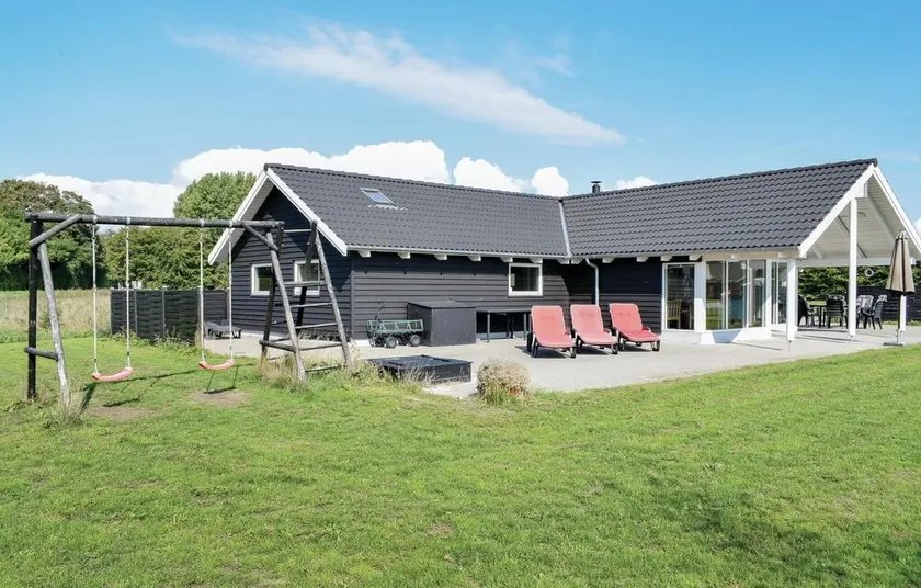 Fantastisk hjem i Ebeltoft med sauna - Image 1