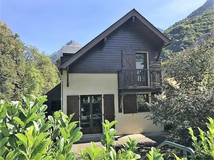 Chalet for 6 people in Cauterets with free parking space - Image 1