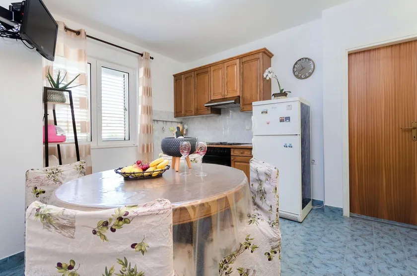 Appartement de vacances avec barbecue, terrasse et jardin | Vue jardin - Image 1