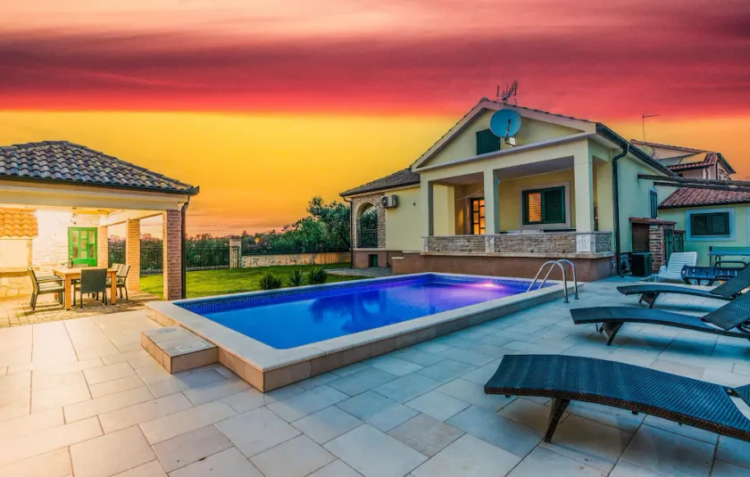 Amazing home in Privlaka - Image 1