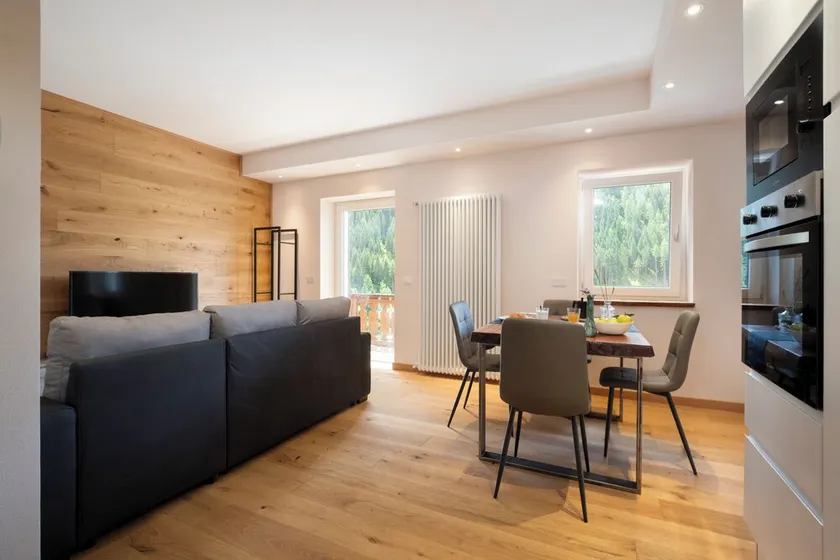 SnowLake Suite & Apartments  - Image 1