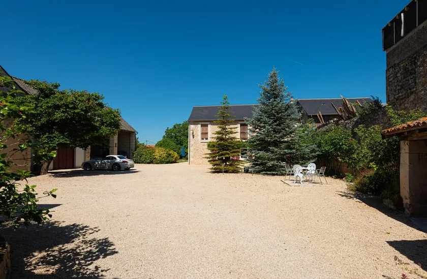 Gîte Maison Anjou 14 personnes Logis de la Porte Saint Jean - Image 1