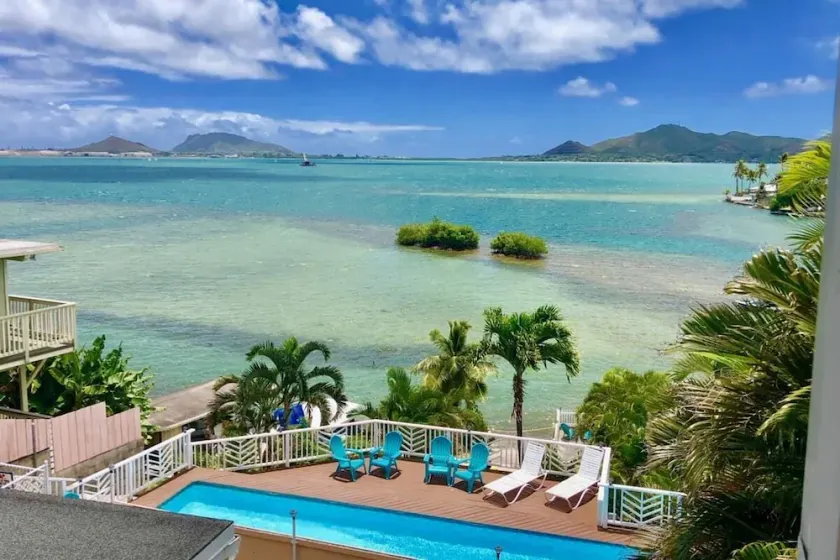 Spacious Waterfront with Gorgeous View & Pool - Image 1