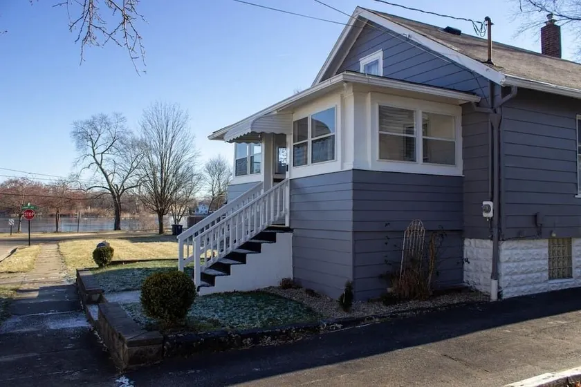 Lil' Lake House - Dog and Family Friendly, 2 BR - Image 1