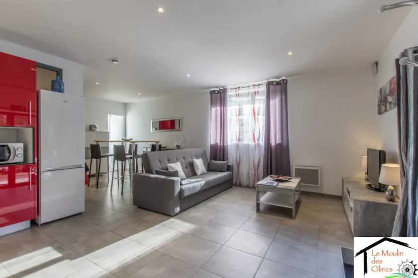 Apartamento-Moderno-Baño privado-Vista al rio-Jorasse - Image 1