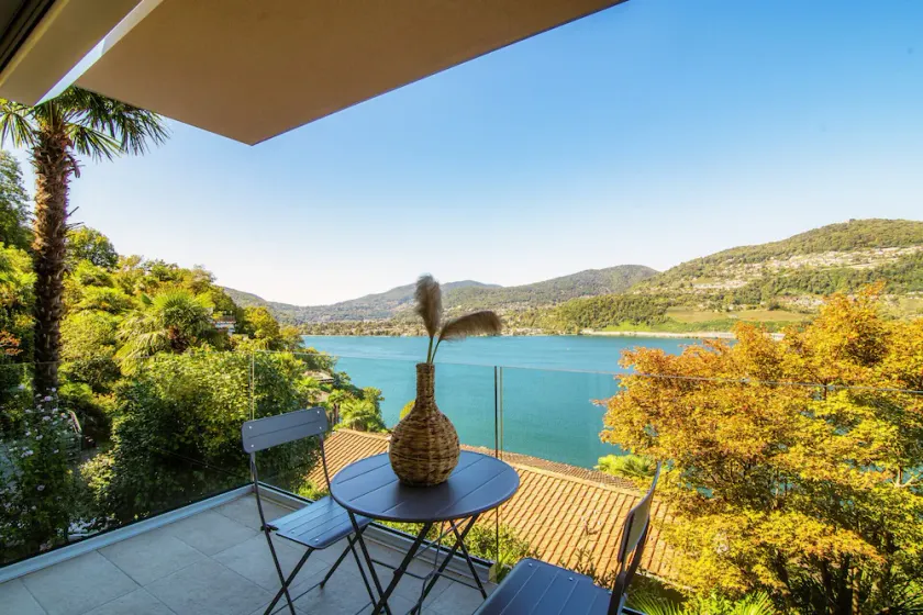 Panoramic studio apartment overlooking Lake Lugano (LA PALMA 1) - Image 1
