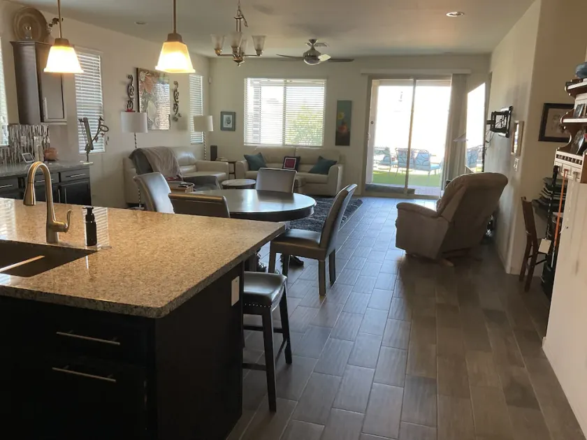 Child, Handicapable, Senior friendly Newer 4 bedroom - Image 1