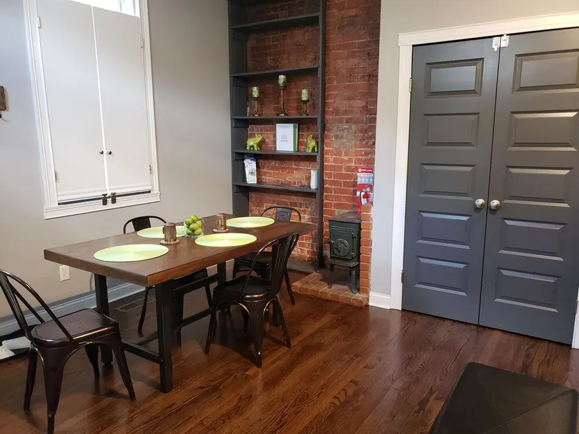 Fresh Modern Industrial Split  Level  Apartment - Image 1
