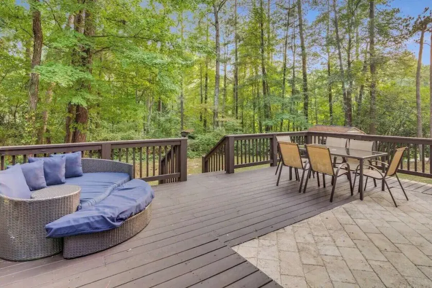 Atlanta 5 BDR Retreat w/ Outdoor Deck - Image 1