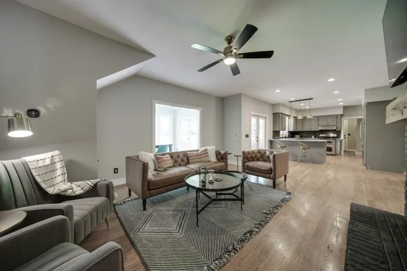 Large Pinehurst home tucked away in a quiet setting with private outdoor pool. - Image 1