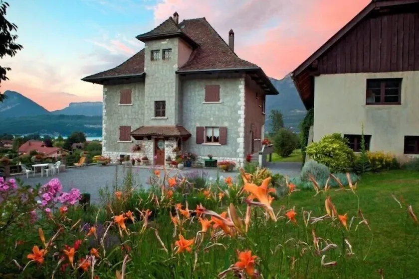 lejlighed i palæ, nær Annecy - Image 1
