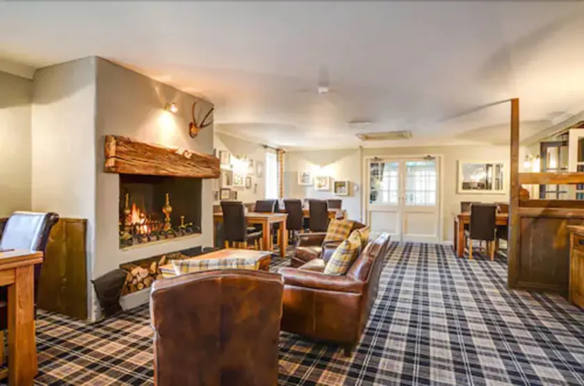 Thames Head Inn - Image 1