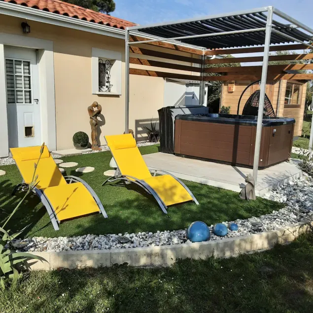 4* villa, heated pool, spa, sauna, 3 bedrooms and 2 bathrooms - Image 1