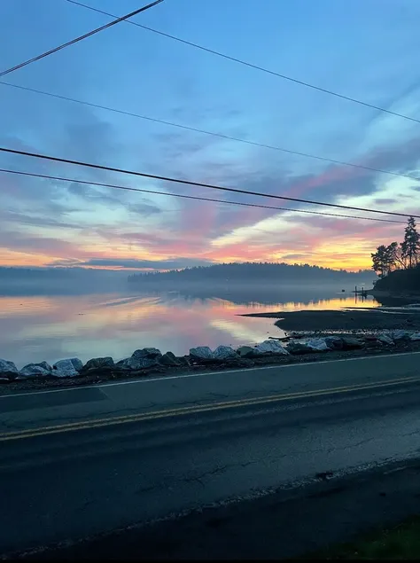 Otter Getaway - Quartermaster Harbor Beach House. - Image 1
