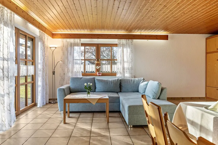 Apartamento 'Ferienhaus Toni Rosenstube' com terraço privado, jardim partilhado e acesso Wi-Fi - Image 1