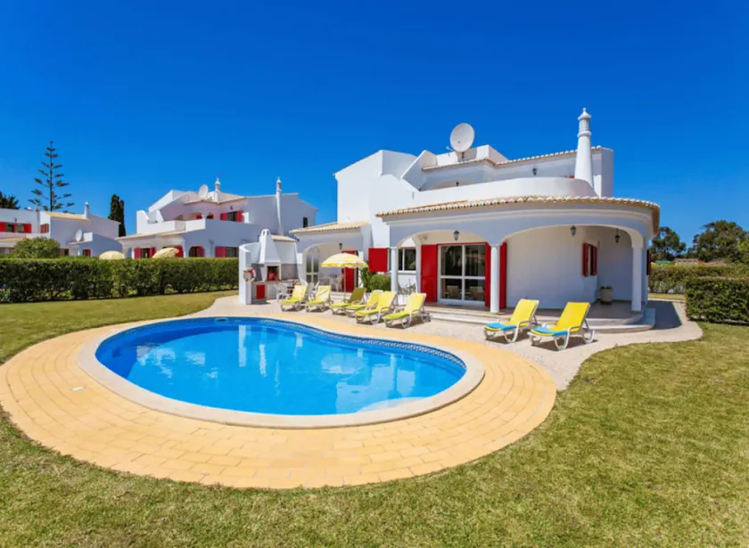 Villa Fragrancia Unico 4 Bedroom Villa Perfect For Families Pool - Image 1