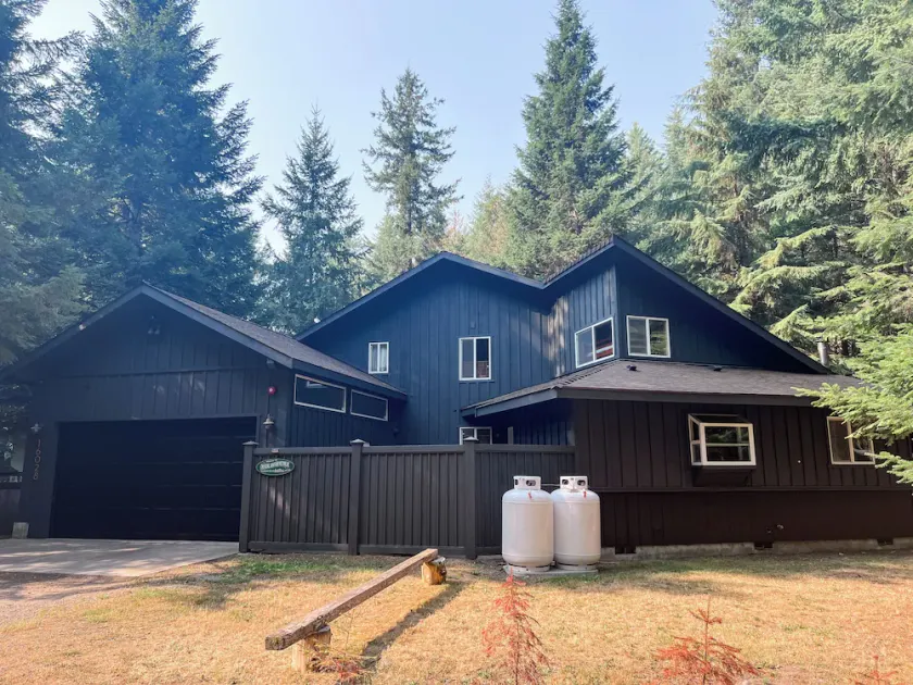 Crystal Rainier Retreat - Image 1