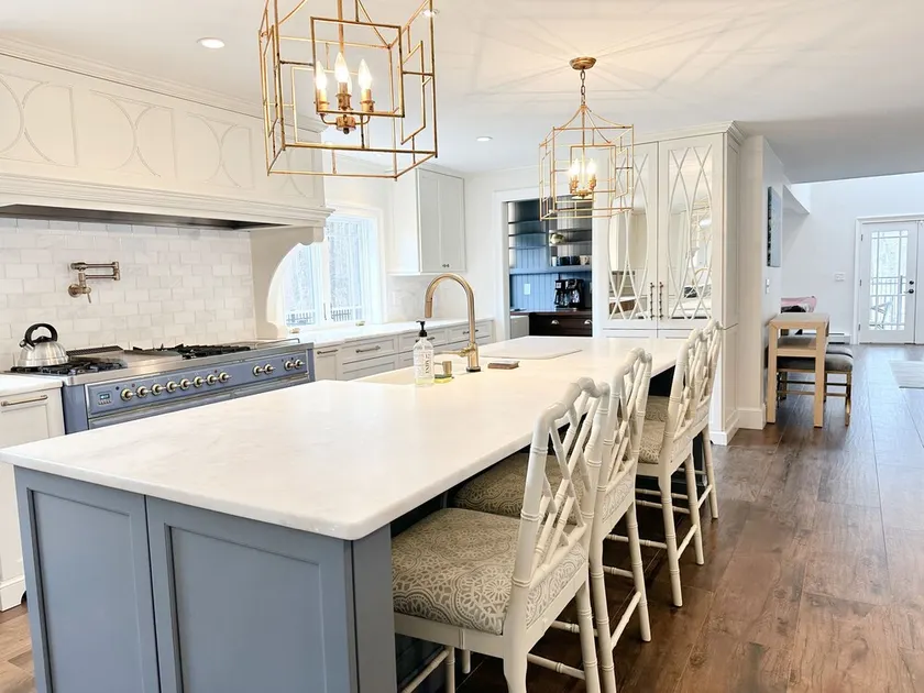 Spacious Home Near Rye Beaches - Image 1
