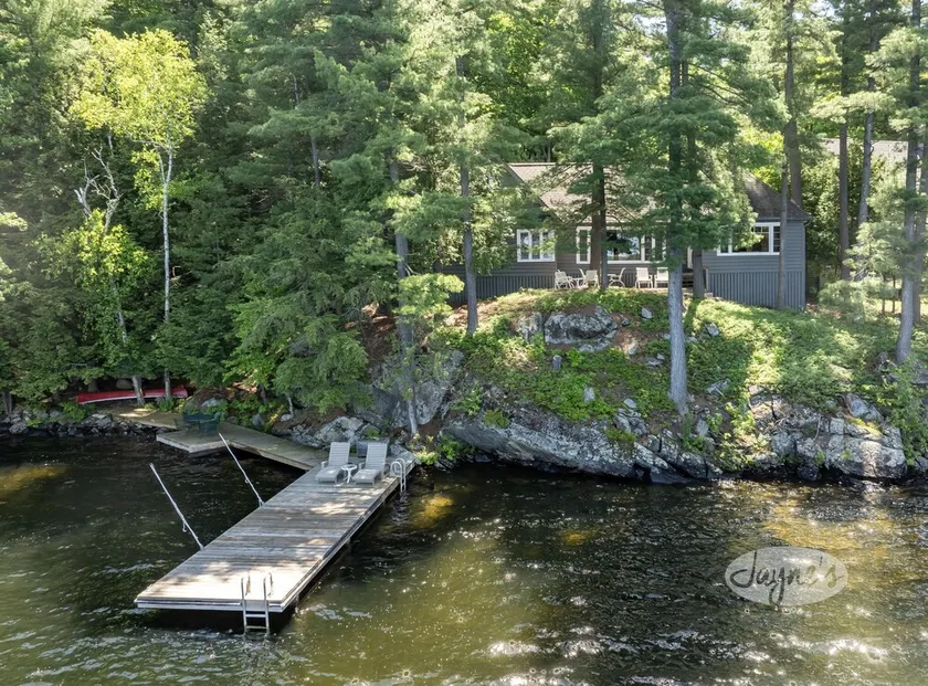 Port Carling! On Rosseau 4 bdrm, 2 bath! Sunsets! New Dock! - Image 1