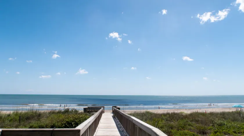 Pristine Oceanfront Surf Villa condo in Sawgrass  - Image 1