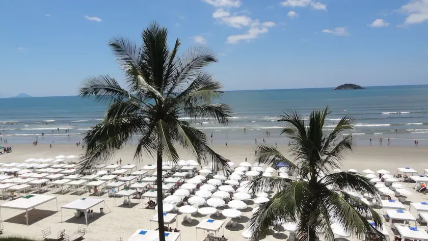 Excellent 135 m2 apartment 70 m from the sea, with electric barbecue and Wi-Fi - Image 1