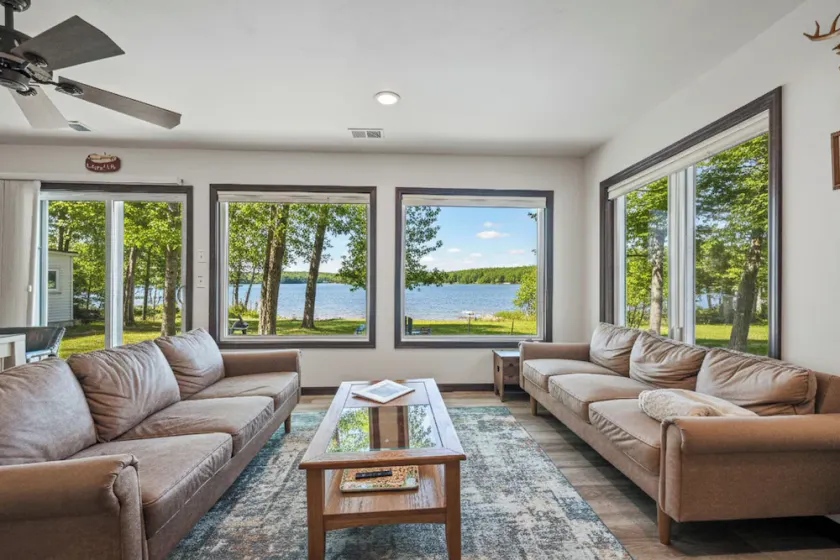 Lakefront Sunset Retreat I Sauna I Firepit I Dock - Image 1