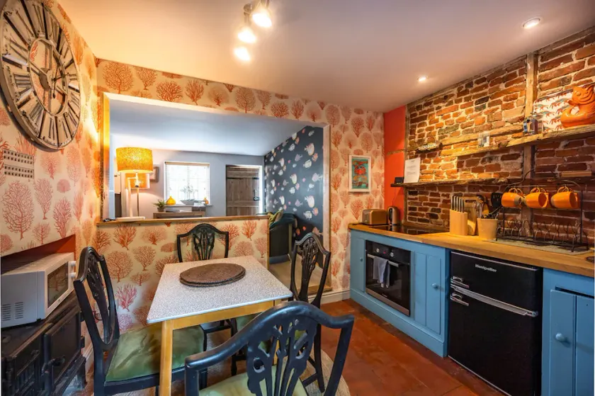 Dolphin Cottage est une belle vieille maison de pêcheur récemment rénovée - Image 1