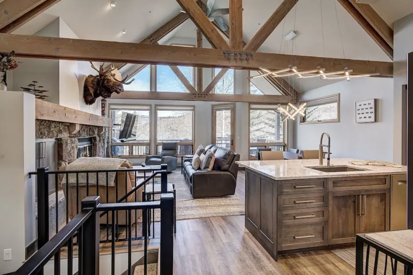 3BR Ski-In Beaver Creek Retreat, Fully Renovated! - Image 1