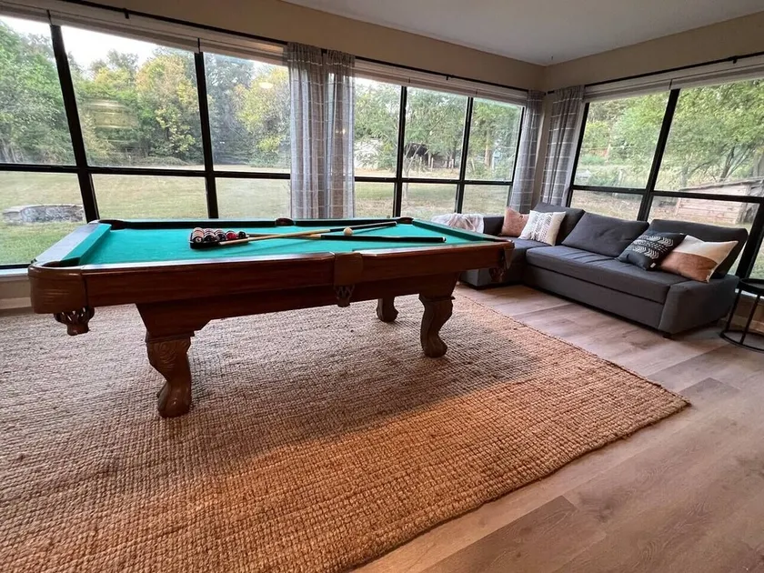 4.5 acre property in town! Best of both worlds - Image 1