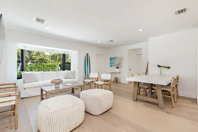 Surf Side Retreat - Hotel Home Stays - Image 1