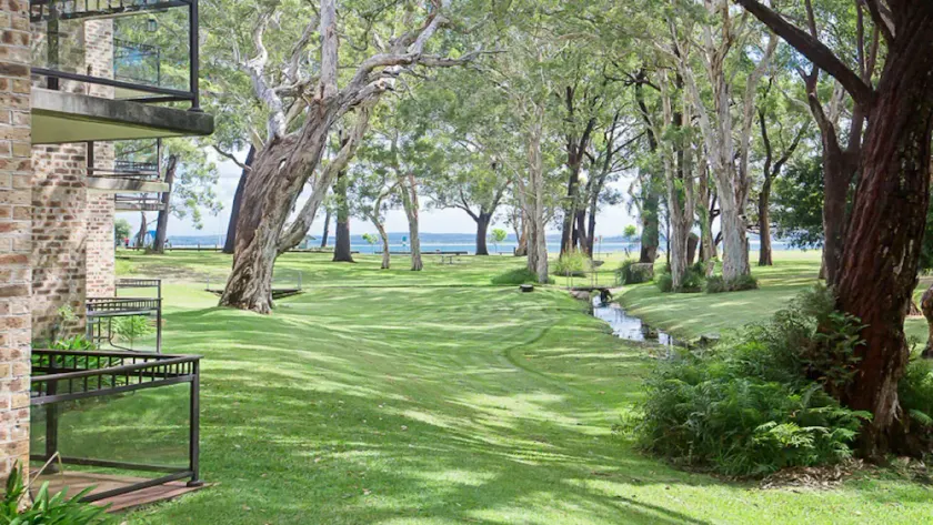 Bay Parklands 23 - Ground floor unit with air con, complex pool, spa, tennis court - Image 1