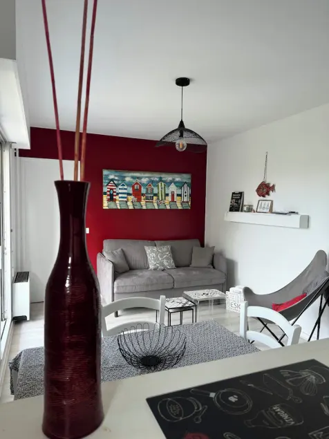 150 m from the beautiful beach, 2 rooms 4 persons, large balcony, Wi-Fi - Image 1
