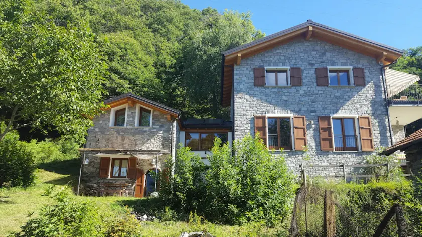Le Papere apartment in Chalet di Cher - Image 1