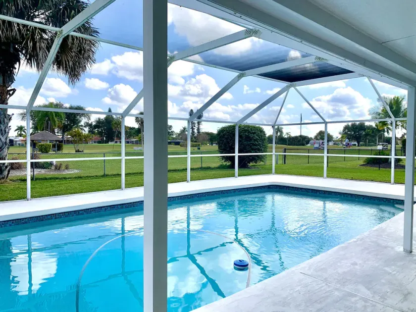 Full Home. Private Pool. Quiet, Clean, Central to SWFL's Beaches, Dining & Fun! - Image 1