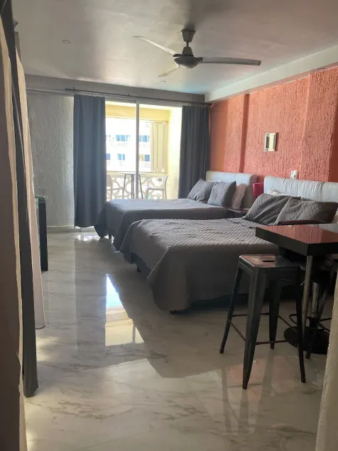 AMAZING OCEAN VIEW STUDIO WITH FRENCH BALCONY - Image 1