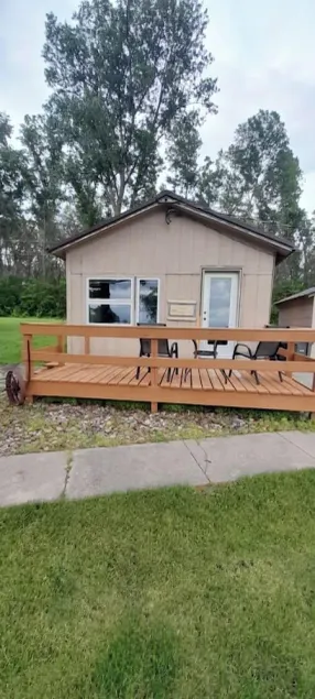 Schuster Fox River Resort - Flathead Cabin - Image 1