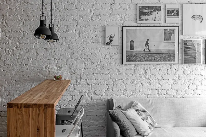 Urban Rustic Flat in Historical  Building - Image 1
