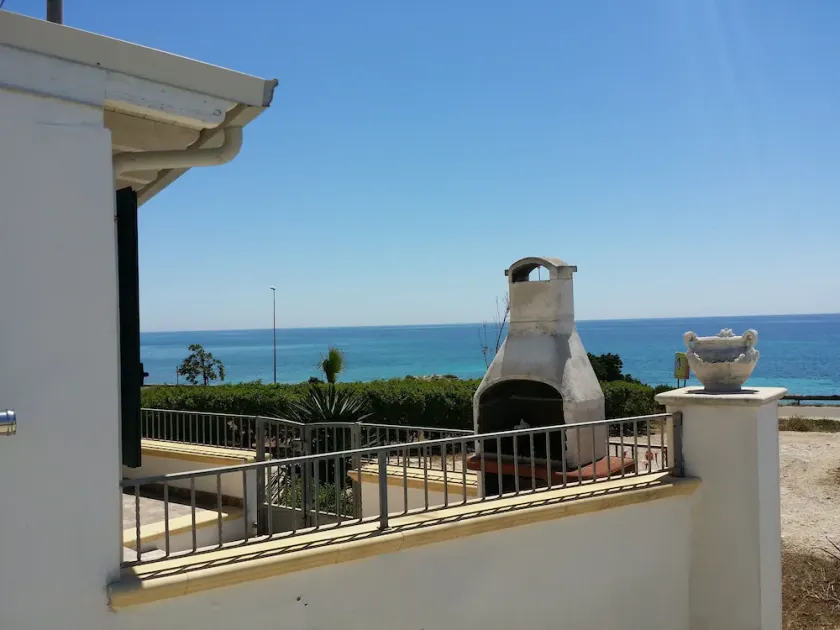 Maison de vacances en bord de mer à 30 mètres de l'eau - Image 1