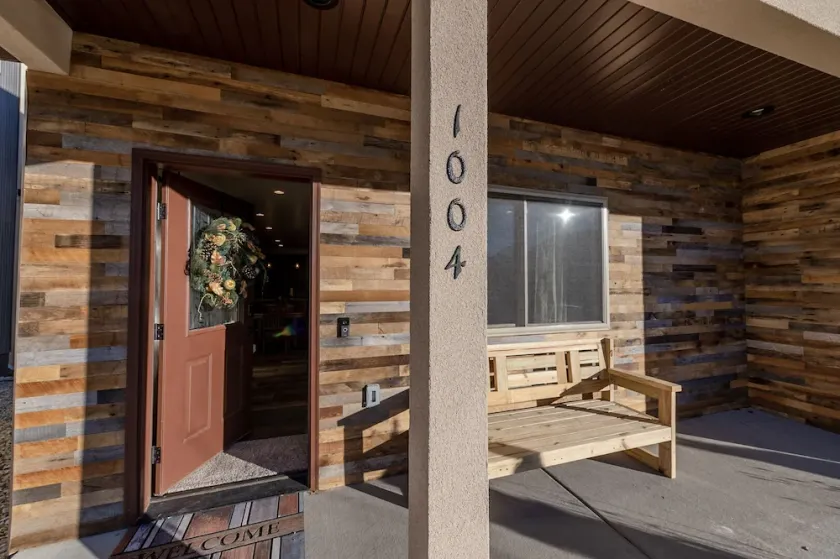 River Valley Retreat- Dog Friendly, Minutes to Monarch Mountain - Image 1