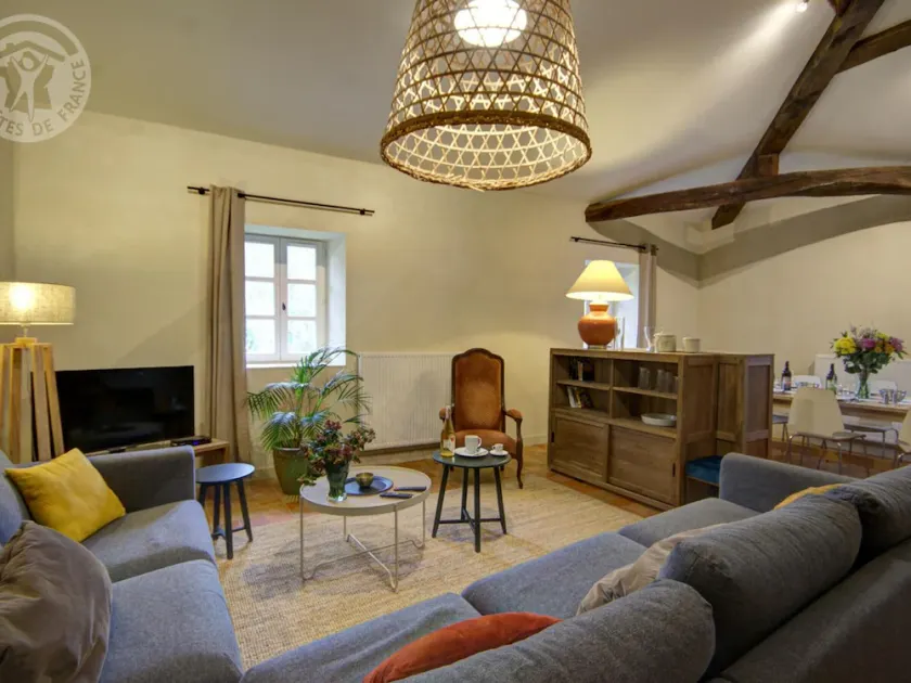 Historic cottage with Wi-Fi and pets allowed in Sainte-Croix-en-Jarez - Image 1