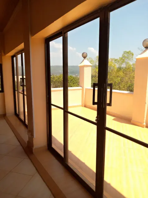 Q Lounge Kisumu - Image 1