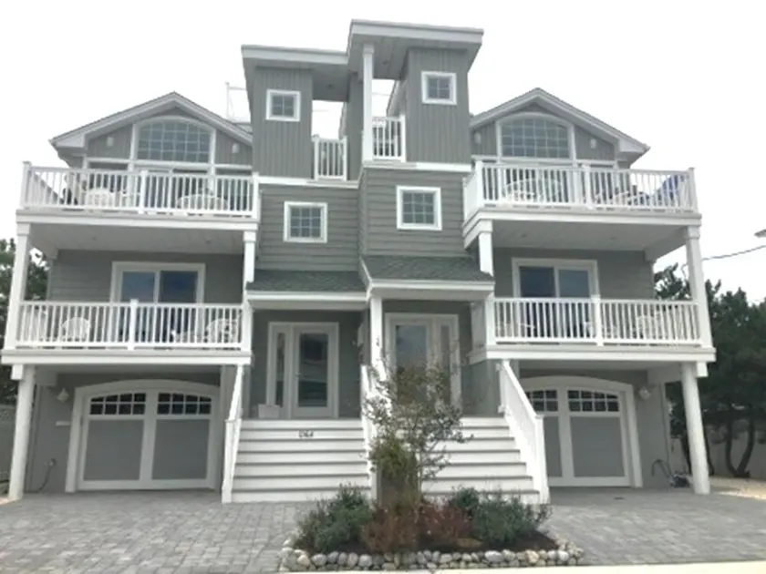NEW OCEAN BLOCK DUPLEX - Image 1