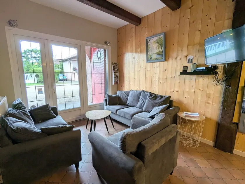 Gîte spacieux avec terrasse, 3 chambres, équipements bébé, à 16 km de Gérardmer - Image 1