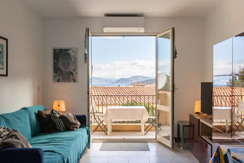 Appartement 'I Certali' avec vue sur la mer, Wi-Fi et climatisation - Image 1