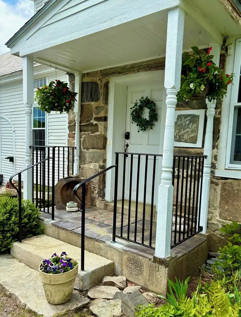 Vermont Charm in the 1840 Gideon Lee House - Image 1