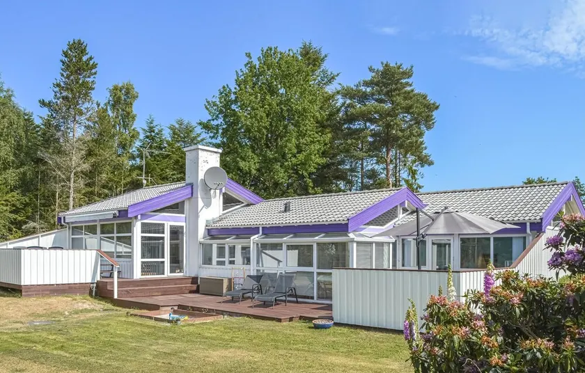 Vackert hem i Jerup med bastu - Image 1