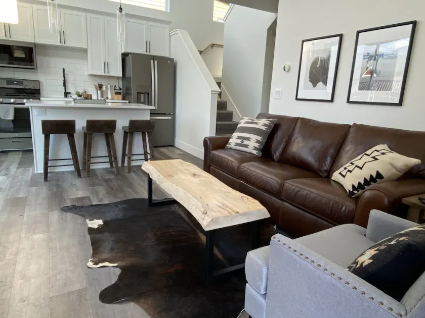 Beautiful 2BD + 2BA Home! King Beds! Hot Tub! Pool! Walk to downtown. - Image 1