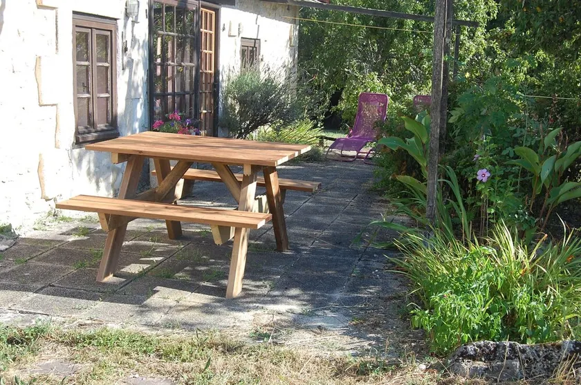 Peaceful Detached Cottage Studio French Countryside Private Garden Nature Lovers - Image 1